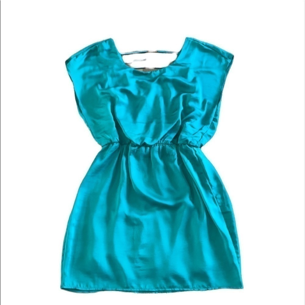 City Triangles women’s green dress with strappy cut out detail size Medium